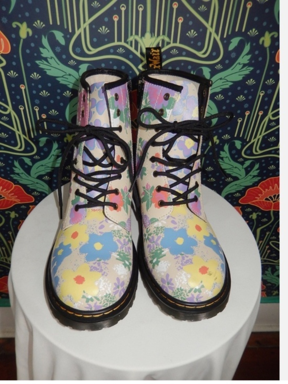 Dr. Doc Martens Youth Beige Floral Mash Up Leather Boots 7 New